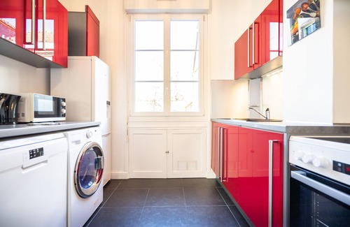 Hincmar Apartment | ⚜ Fleur de Lys ⚜