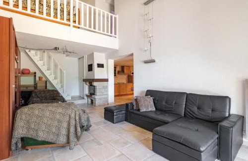 Saint-Germain House | Fleur des Champs
