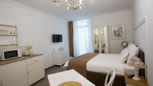 Donji Grad Bed & Breakfast | Flex SelfCheckIns - Zagreb - Hostel - 8 Rooms - City Centre