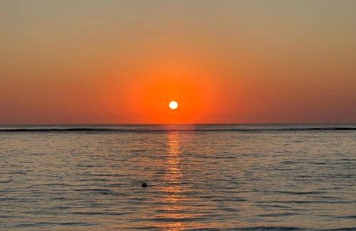 Flic-en-Flac Apartment | Flic en Flac Beach Escape, Steps to Sea & Balcony Side Sea View