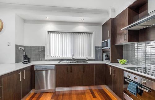 Flinders Apartment | Flinders Escape Grand Family Getaway by the Coast