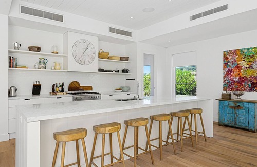 Flinders House | Flinders Fields - Modern home with Rural outlook and Heated Pool