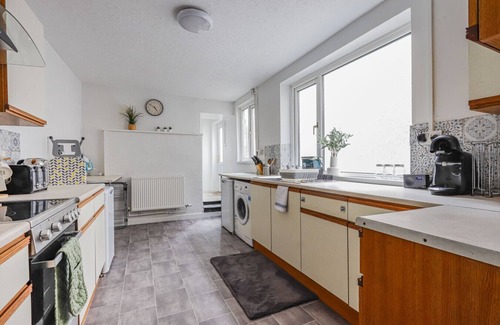 Mumbles House | Flo Suite by Koya Homes