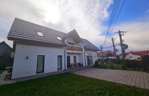 Sapinta House | Floare de Colt Sapanta