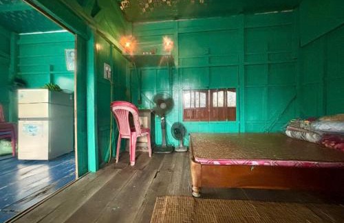 Cat Hai Boat Rental | Floating house in Cai Beo Fishing village