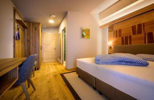 Ellmau Bed & Breakfast | Flora - Das kleine Gartenhotel