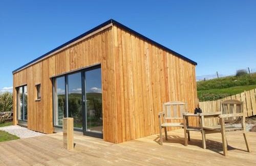 Bornesketaig Ski Chalet | Flora's Cliff View