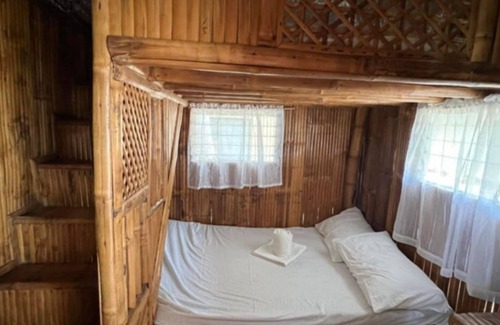 El Nido House | Floresita's Beach Resort