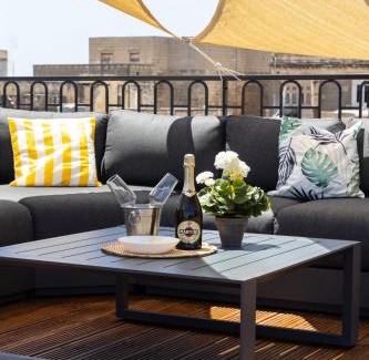 Floriana Apartment | Florette Suite 2BR with Stunning Lounge Terrace by ArcoBnb