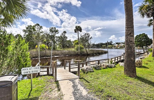 Steinhatchee House | Florida Escape Unit 14 with Loft and Boat Dock!