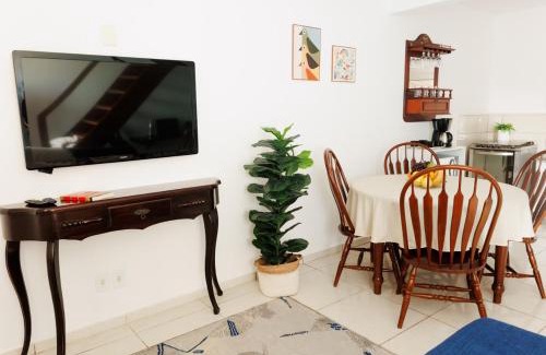 Rio Vermelho Sul House | Floripa - MoçamBlue - Casa 2 quartos, 1 km da Reserva Nacional de Surf, perfeita para famílias ou casais, Wi-Fi, garagem e sossego Praia do Moçambique