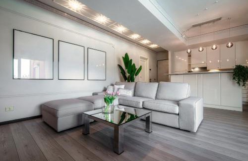 Blevio Apartment | Florissa - by MyHomeInComo