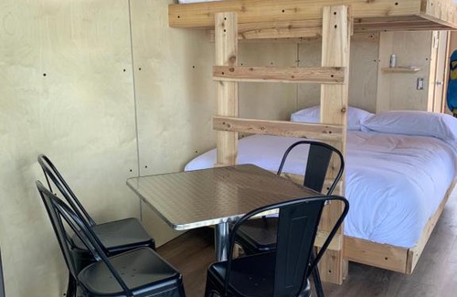 Saint-Paul-de-l'Ile-aux-Noix Hotel | Flotel St-Paul-Ile-Aux-Noix