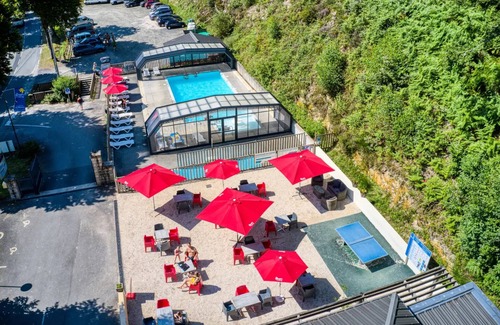 Treignac House | Flower Camping La Plage * - Mobile home Comfort 29m2 (2 bedrooms) + TV + semi-covered terrace 18m2 6 people