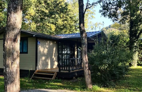 Saint-Privat Ski Chalet | Flower Camping Le Plan d'Eau - Ardèche * - Chalet CONFORT EDEN 35m2 - 3 bedrooms - terrace + air conditioning 6 people