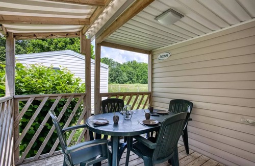 Tremolat House | Flower Camping LES BERGES DE LA DORDOGNE * - Mobil-Home Comfort 25m2 Loggia - 2 bedrooms + covered terrace 4 people