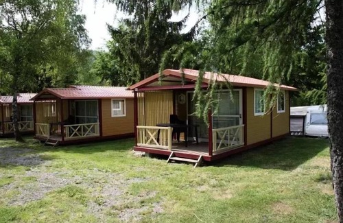 Husseren-Wesserling Ski Chalet | Flower Camping Les Bouleaux * - Chalet CONFORT 35 m2 (2 bedrooms) + covered terrace - Suitable for people with reduced mobility 6 people