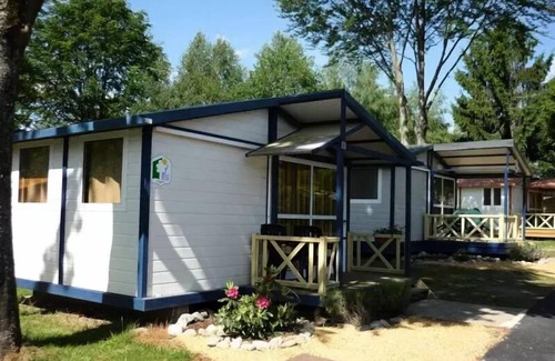 Husseren-Wesserling Ski Chalet | Flower Camping Les Bouleaux * - Chalet CONFORT 35 m2 (2 bedrooms) + covered terrace - Suitable for people with reduced mobility 6 people