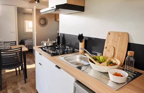 Souillac House | Flower Camping Les Ondines * - Homeflower Premium 29m2 - 2 bedrooms + semi-covered terrace + TV + sheets + towels + CLIM 5 people