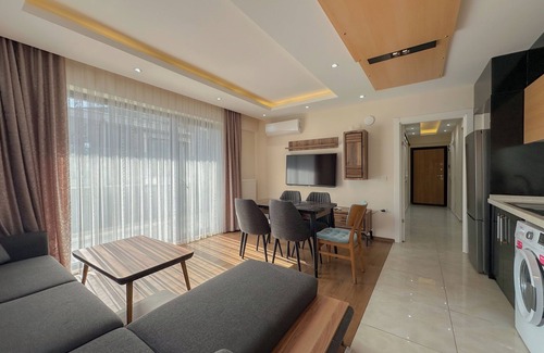Cinarcik Apartment | Flower City Suites