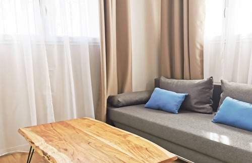 Moyen-Vernet Apartment | Fluidra: whirlpool bath, ground floor