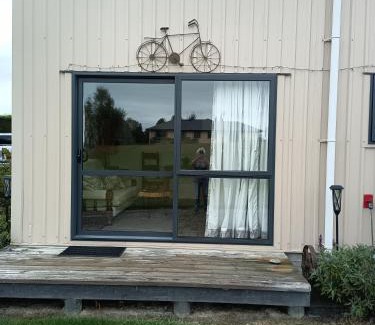 Waimate Apartment | Flying Plate Saloon