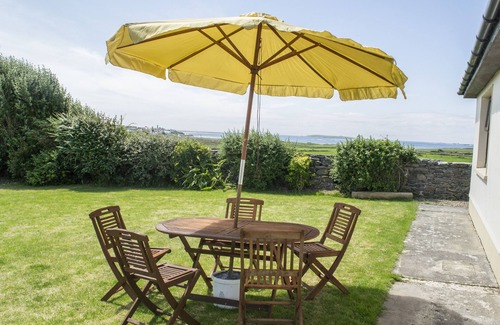 Miltown Malbay House | FLYNN'S COTTAGE, pet friendly, with open fire in Quilty, County Clare