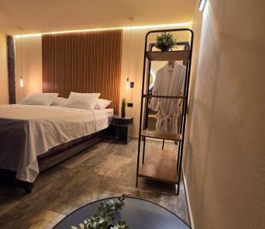 Melgar Villa | Fm Luxury villa Amalfitana con Playa artificial, pisicna privada