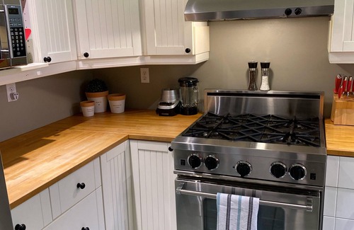 Hinton Ski Chalet | Folding Mountain Chalet - Jasper East