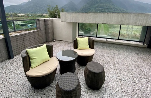 Hualien Bed & Breakfast | Follow the Cloud B&B