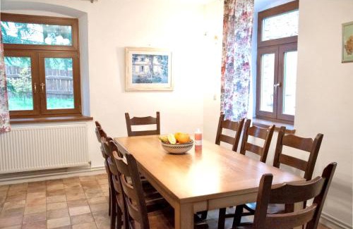Marciszow House | Folwark Sudecki