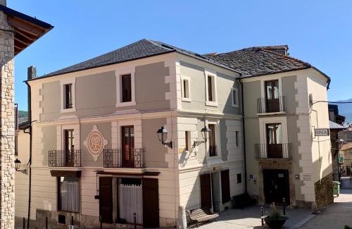 Bellver de Cerdanya Hotel | Fonda Biayna