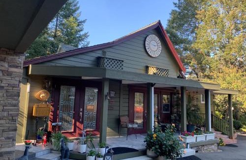 Calistoga Bed & Breakfast | Foothill House