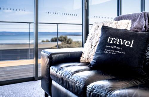 Coles Bay House | Footprints 1