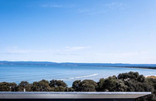 Coles Bay House | Footprints 1