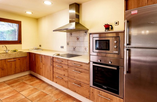 Sant Feliu de Boada House | FOR GROUPS, FAMILIES . TOTAL RELAX 10/12 PAX