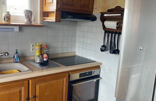 Langogne House | For rent 1st floor apartment in detached house. Unoccupied ground floor.