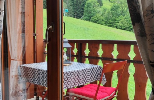 Station de Drouzin le Mont Apartment | For rent 2 rooms ski-in ski-out, well-decorated, parking