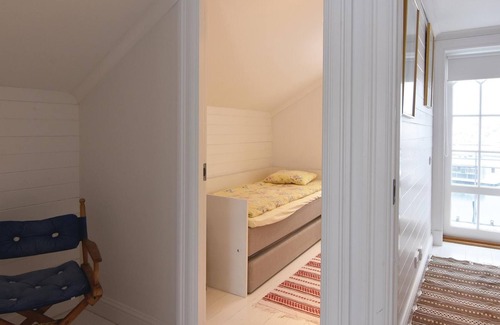 Halleviksstrand House | For those who love the sea, the sun and the wind, this domicile has a perfect location.
