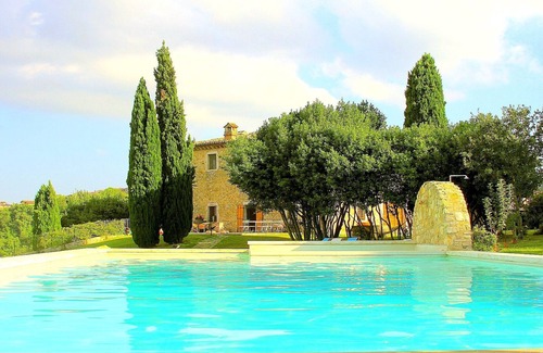 Acqua Loreto Villa | For your holiday totally 'green' and hidden from the chaos