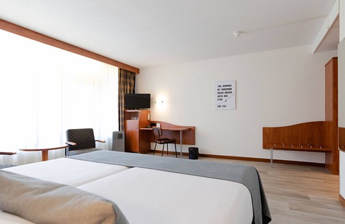 Bosschenhoofd Hotel | Forest charm & Dutch Sunshine await | Tranquil Bosschenhoofd escape