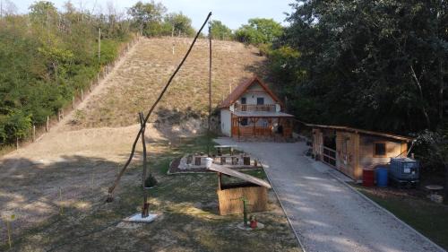 Labatlan House | Forest Cottage 2024