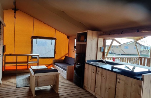 Bant House | Forest-Edge Glamping Tent