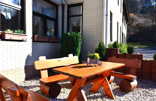 Wildemann Apartment | Forest Escape in Wildemann