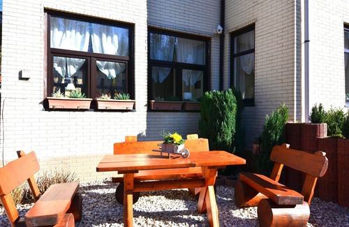 Wildemann Apartment | Forest Escape in Wildemann