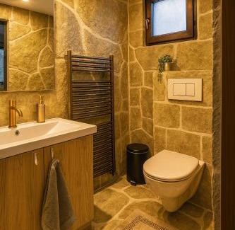 Covasna Villa | Forest Hide Tiny House
