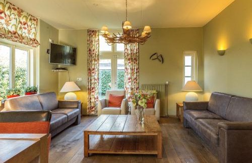 De Bult House | Forest Lodge in De Bult near Pool & Restaurant