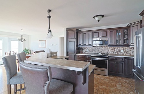 Queensbury House | Forget your worries in this spacious and serene space