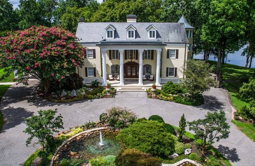 Lebanon House | Former Celebrity Lakeside Mansion