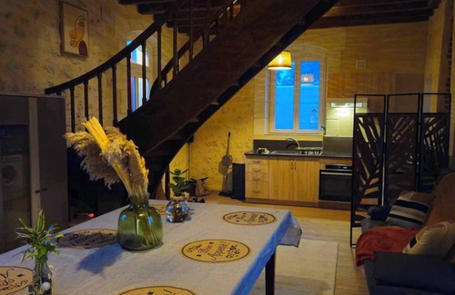 Lucay-le-Male House | Former gatehouse, spa, billiards room near Beauval Zoo, Loire château.